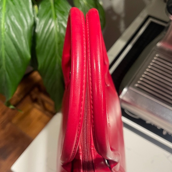 Liz Claiborne Top Handle Red Tote Bag - Picture 8 of 10